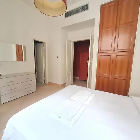 Brera - Piazza Castello Charme Apartment Milaan