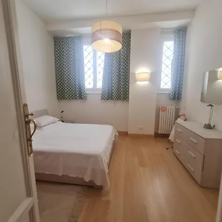 Brera - Piazza Castello Charme Apartment * Milaan